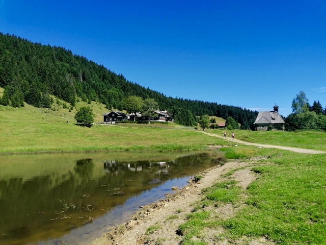 aelpele-von-unten-mit-see aelpele-von-unten-mit-see